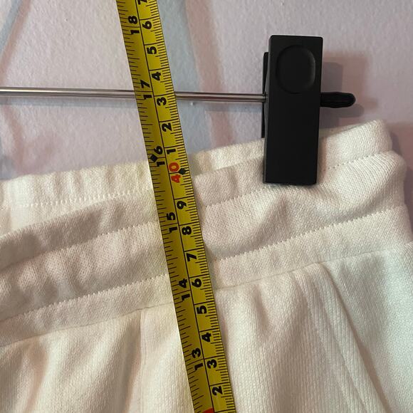 NWT Pistola Women's size Small White Terrycloth Baggy Sweatshorts Loungewear - Picture 8 of 10